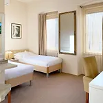 Shangri La Mansion Gasthuis 3*