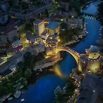 Shangri La Mansion 3*