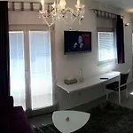 Shangri La Mansion
