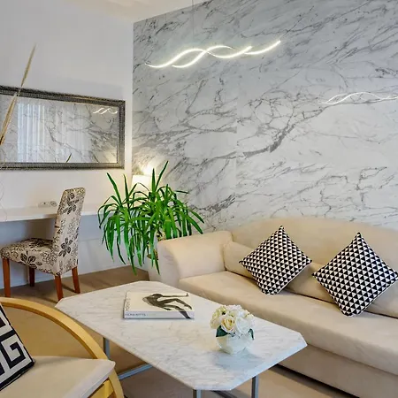 Shangri La Mansion Guest house 3*