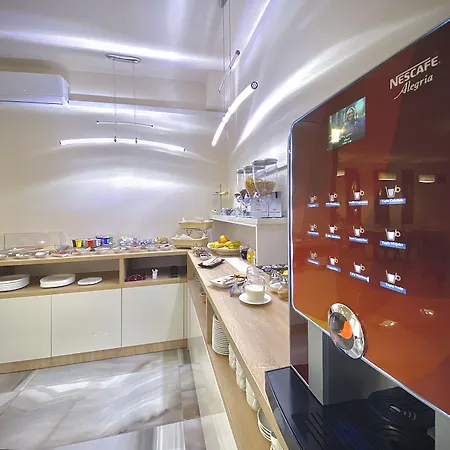 Shangri La Mansion 3*