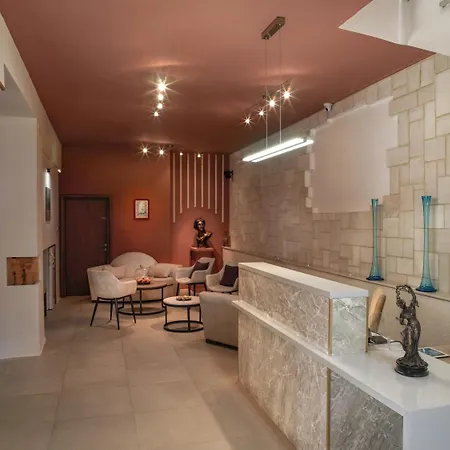 בית הארחה Shangri La Mansion 3*