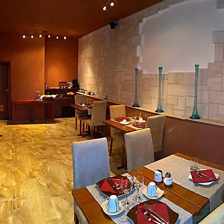 Shangri La Mansion Πανσιόν
