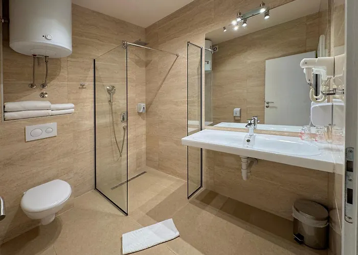 香格里拉大厦酒店 招待所 3*