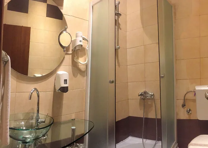 香格里拉大厦酒店 3* 莫斯塔尔